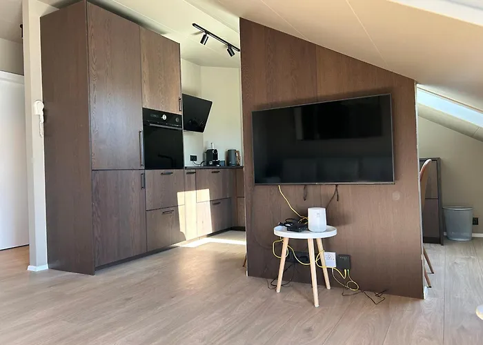 G10 Apartments
