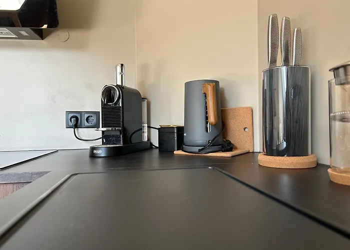 G10 Apartments